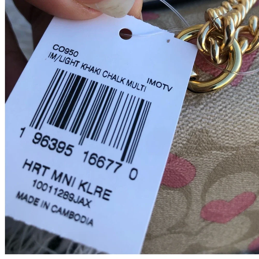 Last one COACH MINI KLARE CROSSBODY IN SIGNATURE CANVAS WITH HEART PRINT - Picture 10 of 12